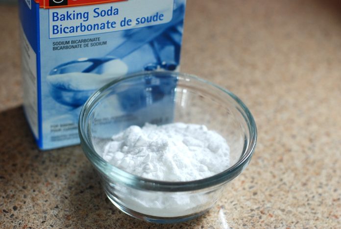 baking soda Eco cleaner: baking soda!